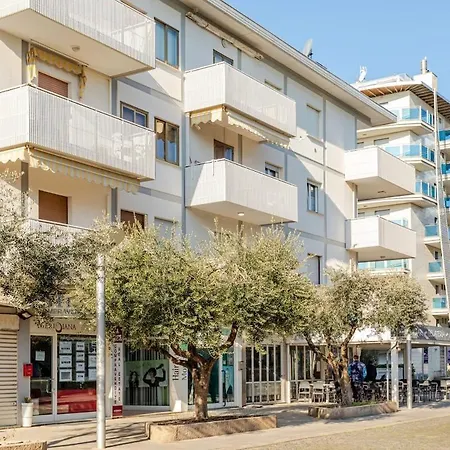 Apartman A 100 Metri Dal Mare Lignano Sabbiadoro