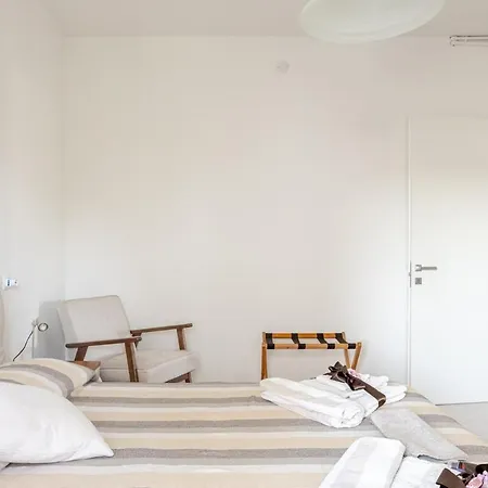 A 100 Metri Dal Mare *