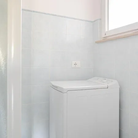 A 100 Metri Dal Mare *